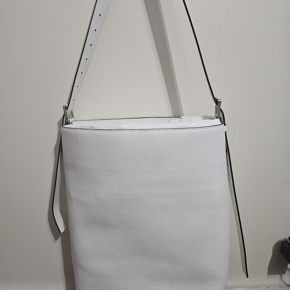 Elegant White Hobo Bag
